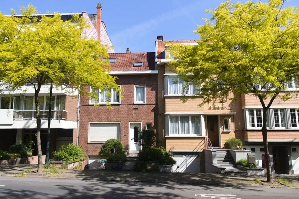 Promenade dans le quartier calme de Woluwe Saint Lambert, Bruxelles