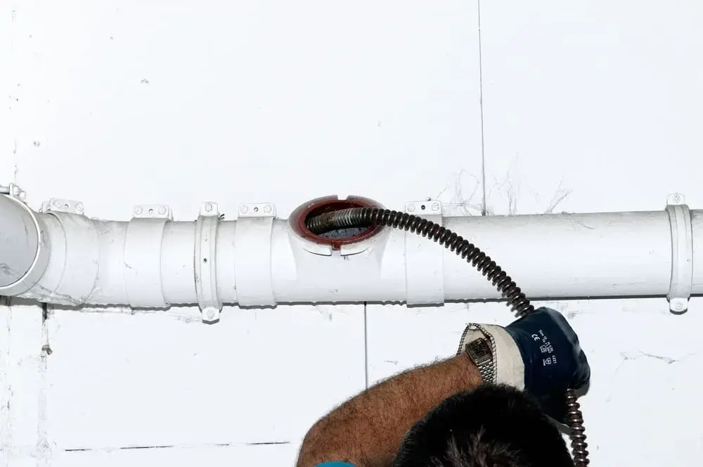 Hydrocurage de canalisation à Mons par Service Mertens Débouchage pour éliminer un bouchon en profondeur